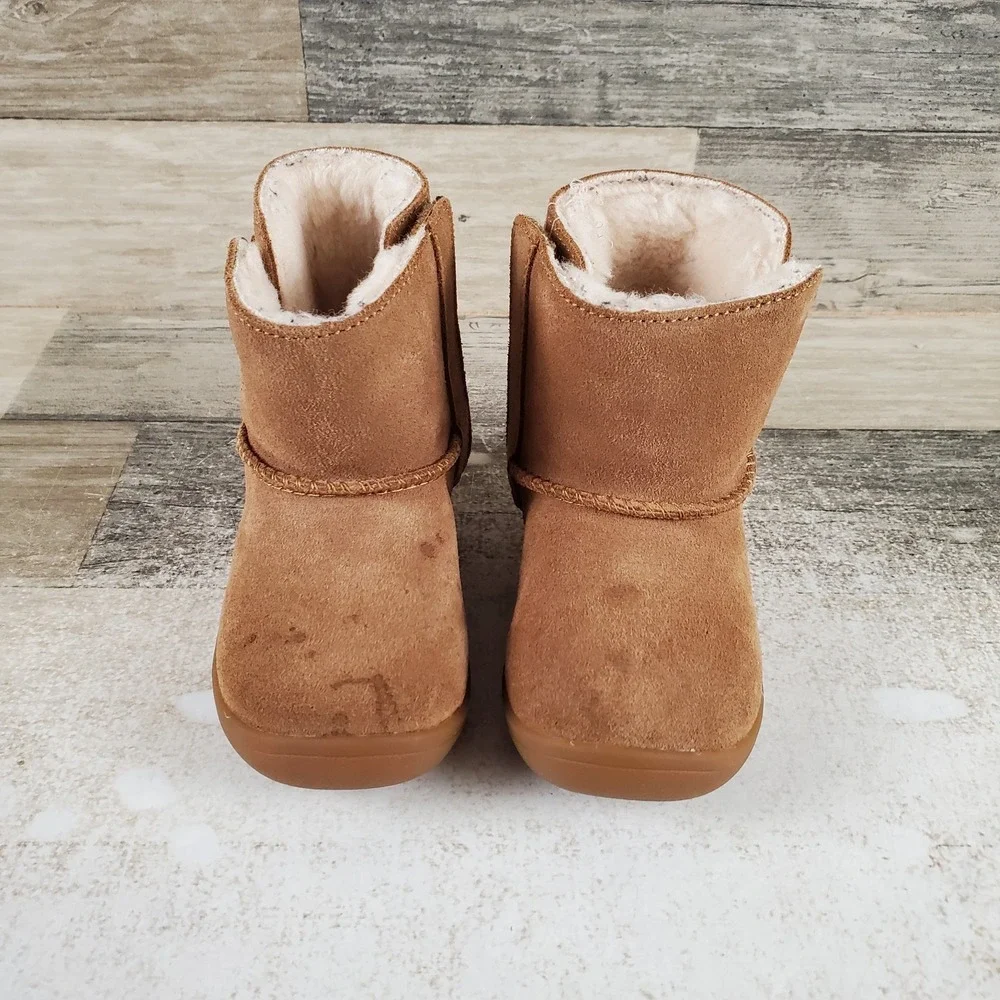 Ugg Keelan II Kids Booties Sz 6 Comfort Chestnut Suede Lined Hook & Loop Boot